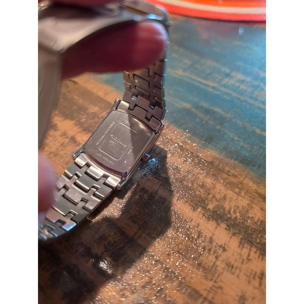 Armitron mens rectangular